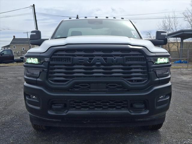 2026 RAM Ram 3500 Chassis Cab RAM 3500 TRADESMAN CHASSIS REGULAR CAB 4X4 60 CA