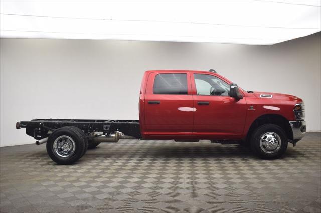 2026 RAM Ram 3500 Chassis Cab RAM 3500 TRADESMAN CREW CAB CHASSIS 4X4 60 CA
