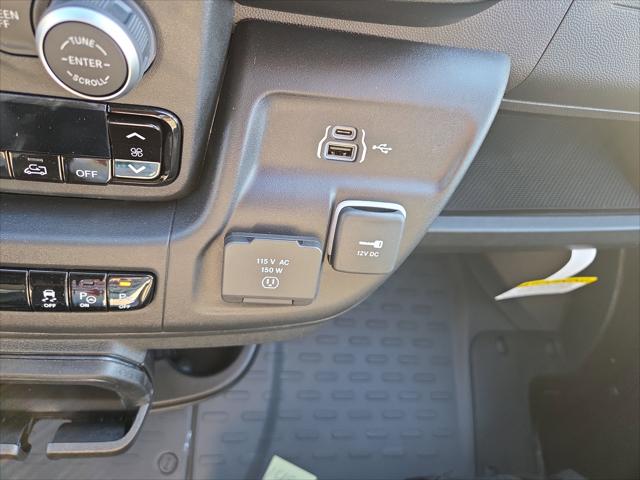2026 Ram ProMaster Cargo Van Tradesman High Roof 159" WB w/Pass Seat