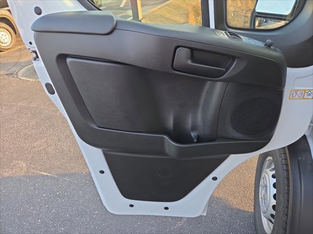 2026 Ram ProMaster Cargo Van Tradesman Low Roof 118" WB w/Pass Seat