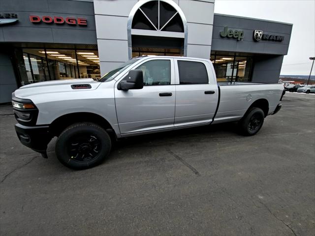 2026 RAM Ram 3500 RAM 3500 TRADESMAN CREW CAB 4X4 8 BOX