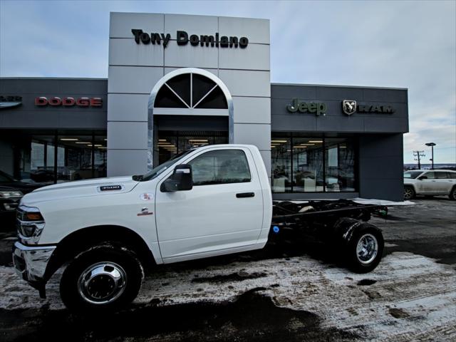 2026 RAM Ram 3500 Chassis Cab RAM 3500 TRADESMAN CHASSIS REGULAR CAB 4X4 60 CA