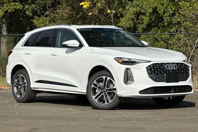 2025 Audi Q5 Premium TFSI quattro S tronic