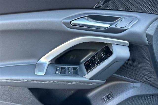 2025 Audi Q5 Premium TFSI quattro S tronic