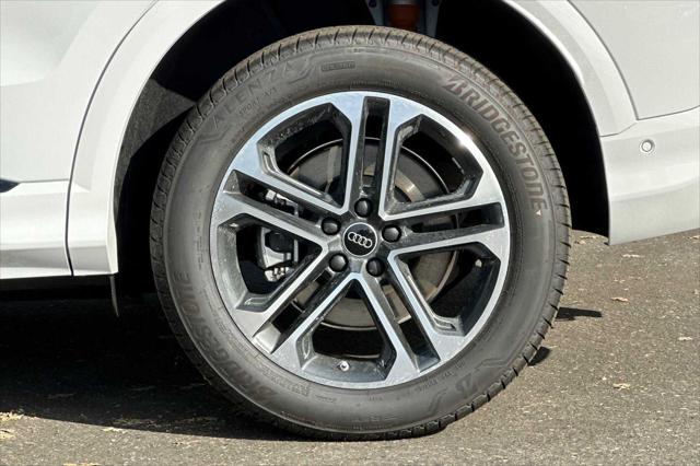 2025 Audi Q5 Premium TFSI quattro S tronic
