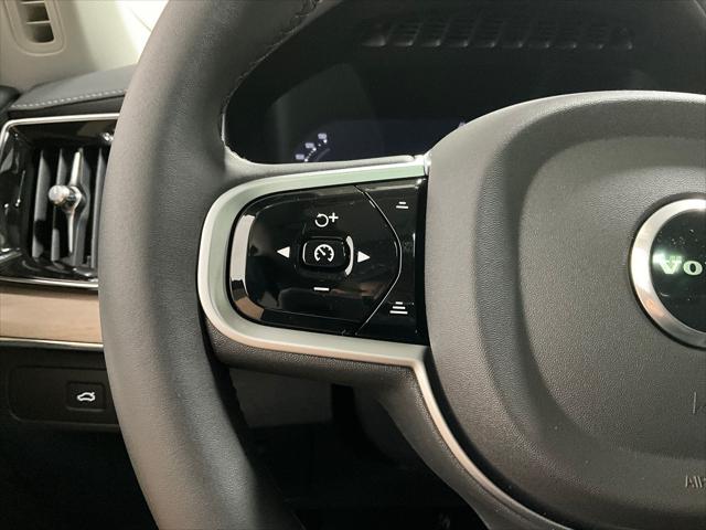 2026 Volvo XC90 B6 Plus 6-Seater