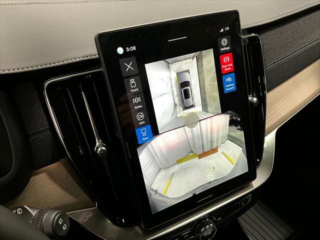 2026 Volvo XC90 B6 Plus 6-Seater