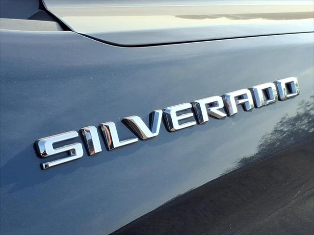 2023 Chevrolet Silverado 1500 2WD Crew Cab Short Bed Custom 2023 Chevrolet Silverado 1500 2WD Crew Cab Short Bed Custom