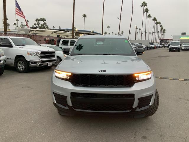 2023 Jeep Grand Cherokee L Altitude 4x4 2023 Jeep Grand Cherokee L Altitude 4x4