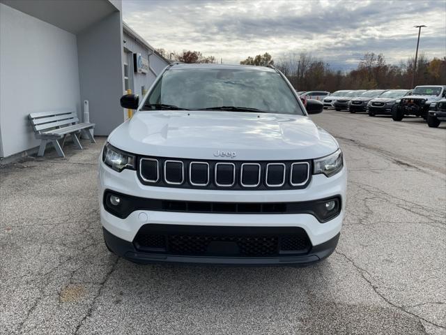 2022 Jeep Compass Latitude Lux 4x4 2022 Jeep Compass Latitude Lux 4x4