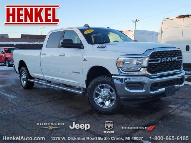 2022 RAM 3500 Big Horn Crew Cab 4x4 8 Box