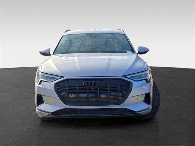 2022 Audi e-tron Premium Plus quattro 2022 Audi e-tron Premium Plus quattro