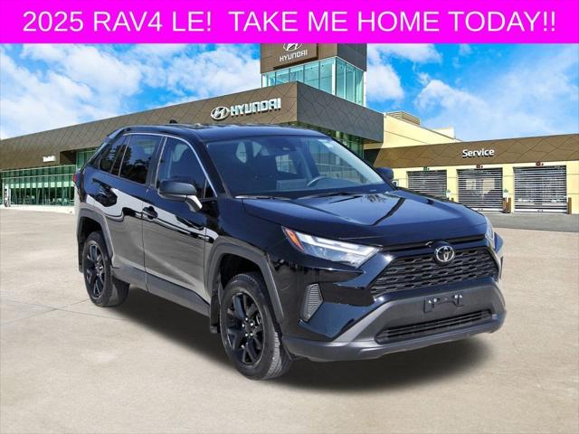 2025 Toyota RAV4 LE 2025 Toyota RAV4 LE