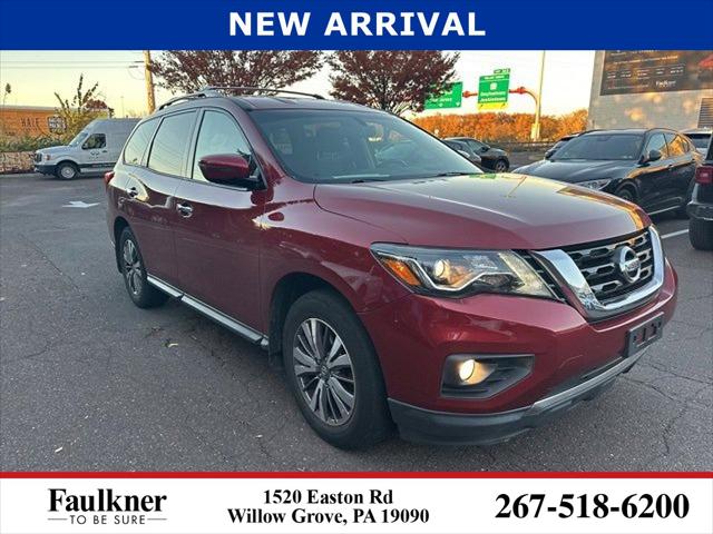 2017 Nissan Pathfinder SV