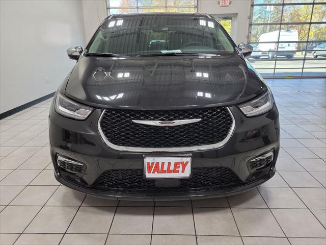 2023 Chrysler Pacifica Hybrid Limited 2023 Chrysler Pacifica Hybrid Limited