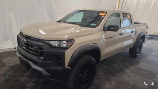 2023 Chevrolet Colorado 4WD Crew Cab Short Box Trail Boss