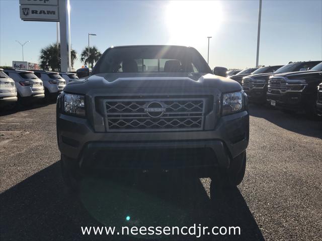 2022 Nissan Frontier Crew Cab SV 4x2