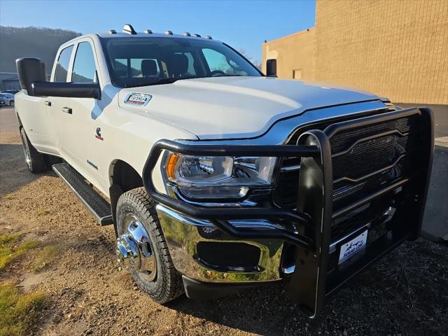 2020 RAM 3500 Tradesman Crew Cab 4x4 8 Box