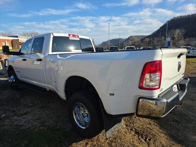 2020 RAM 3500 Tradesman Crew Cab 4x4 8 Box
