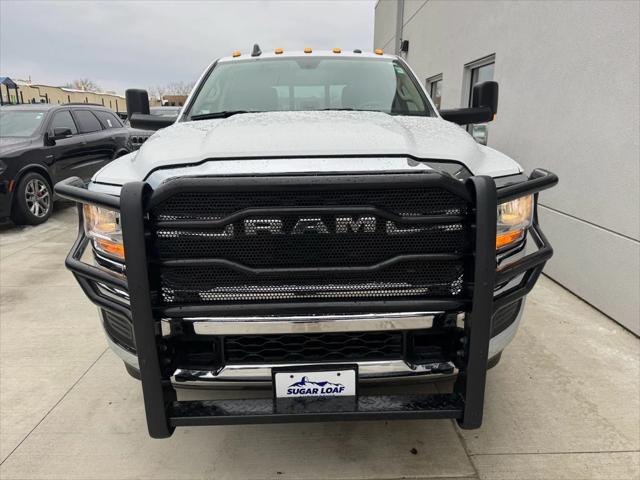 2020 RAM 3500 Tradesman Crew Cab 4x4 8 Box