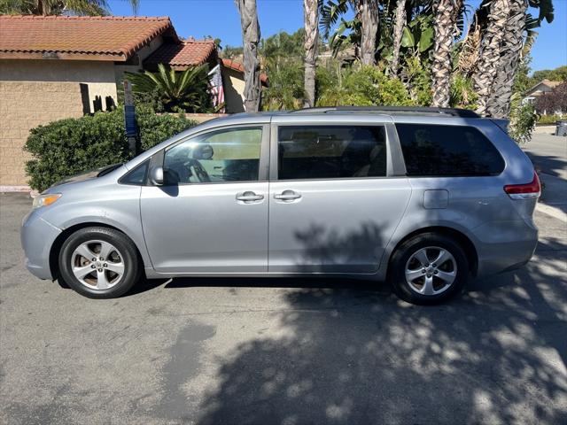 2014 Toyota Sienna LE V6 7 Passenger Mobility 2014 Toyota Sienna LE V6 7 Passenger Mobility