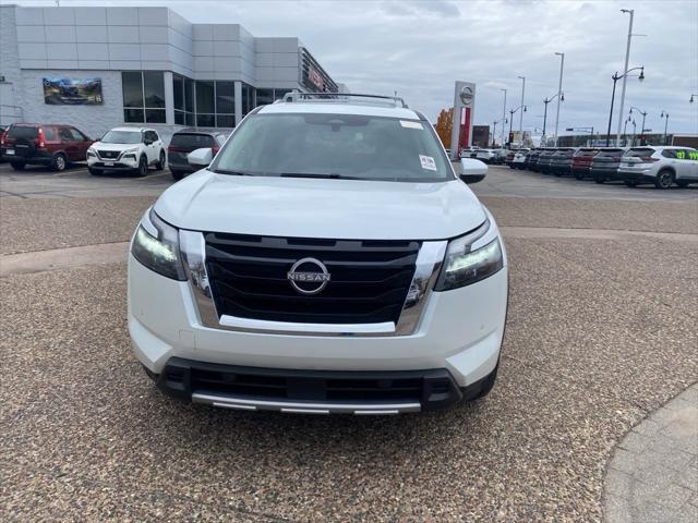 2025 Nissan Pathfinder Platinum 4WD