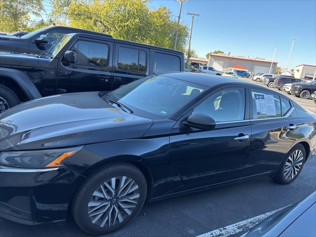 2024 Nissan Altima SV FWD