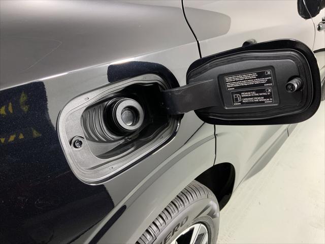 2025 Volvo XC60 B5 Plus 2025 Volvo XC60 B5 Plus