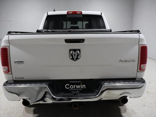 2018 RAM 1500 Laramie Crew Cab 4x4 57 Box 2018 RAM 1500 Laramie Crew Cab 4x4 57 Box