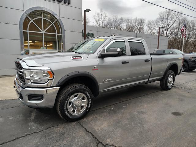 2022 RAM 3500 Tradesman Crew Cab 4x4 8 Box 2022 RAM 3500 Tradesman Crew Cab 4x4 8 Box