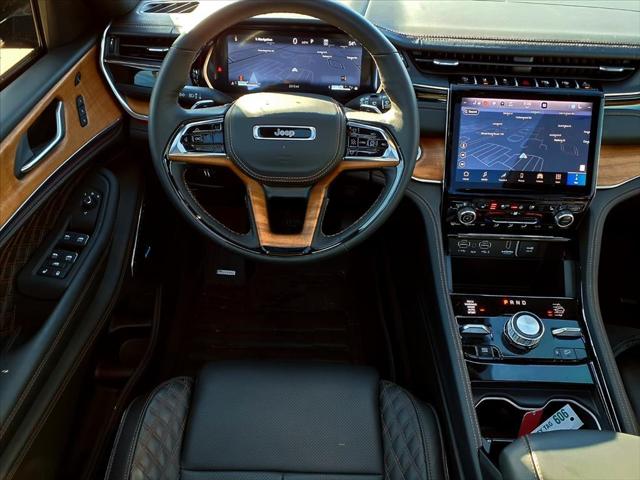 2025 Jeep Grand Cherokee Summit Reserve 4x4 2025 Jeep Grand Cherokee Summit Reserve 4x4