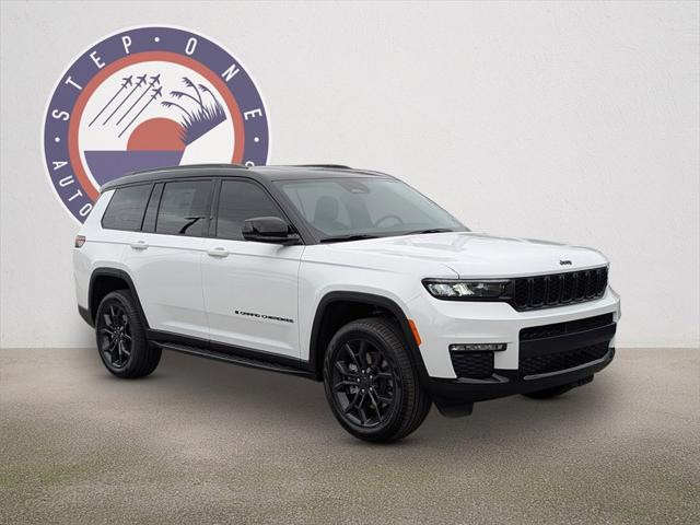 2025 Jeep Grand Cherokee GRAND CHEROKEE L LIMITED 4X4