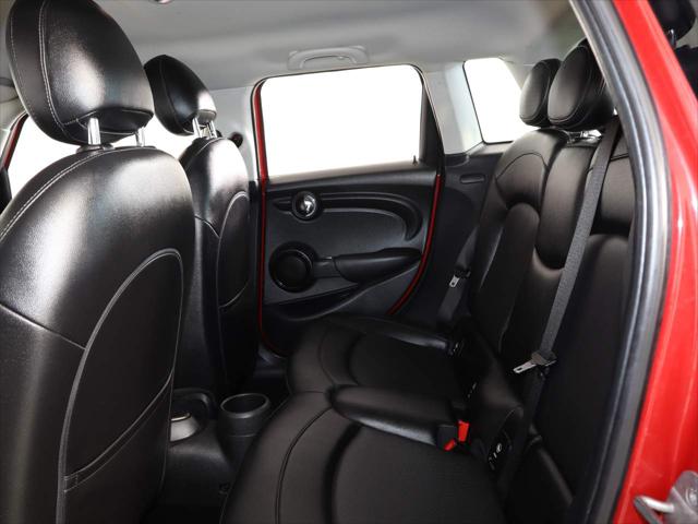 2015 MINI Hardtop Cooper