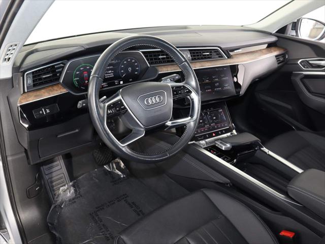 2019 Audi e-tron Premium Plus