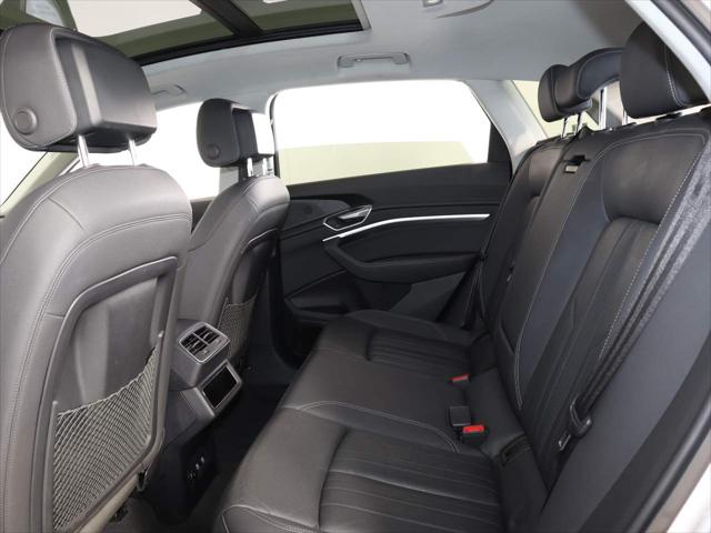 2019 Audi e-tron Premium Plus