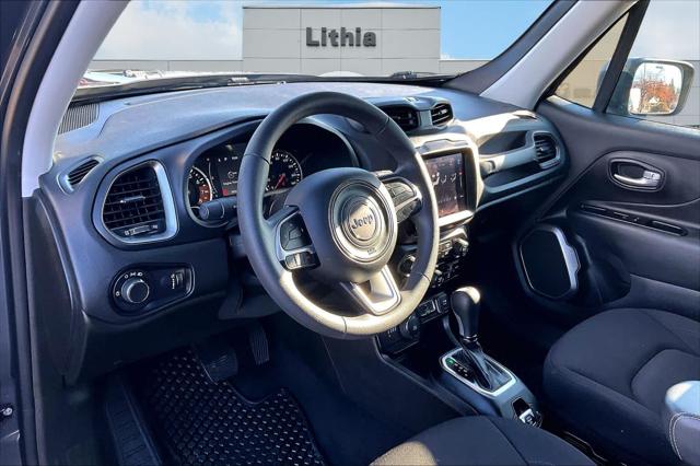 2023 Jeep Renegade Latitude 4x4 2023 Jeep Renegade Latitude 4x4