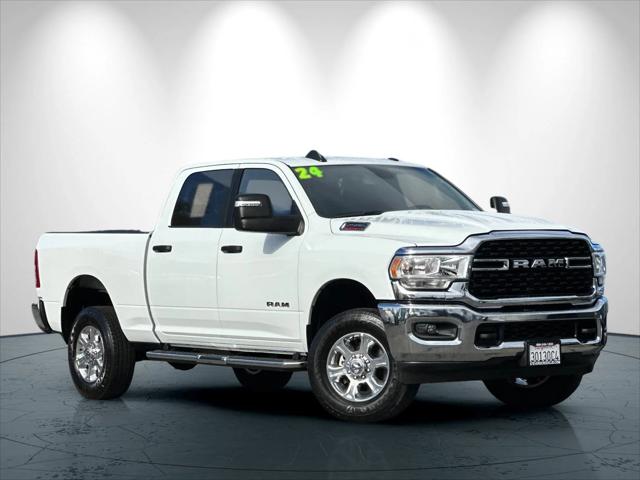 2024 RAM 2500 Big Horn Crew Cab 4x4 64 Box 2024 RAM 2500 Big Horn Crew Cab 4x4 64 Box