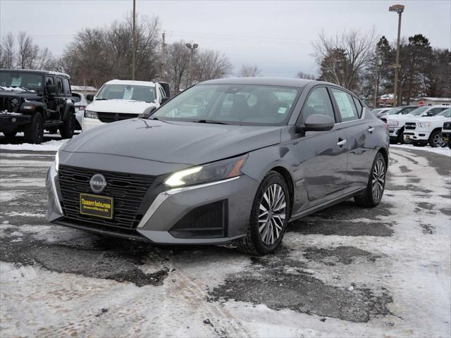 2023 Nissan Altima SV FWD