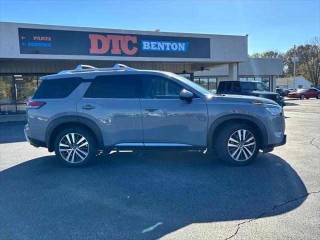 2022 Nissan Pathfinder Platinum 2WD