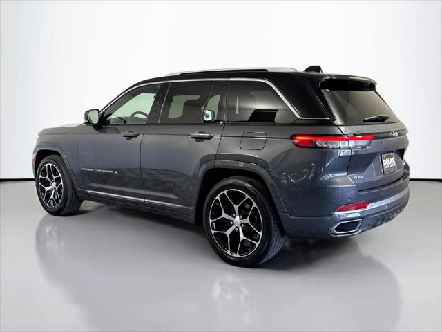 2022 Jeep Grand Cherokee Summit Reserve 4x4 2022 Jeep Grand Cherokee Summit Reserve 4x4