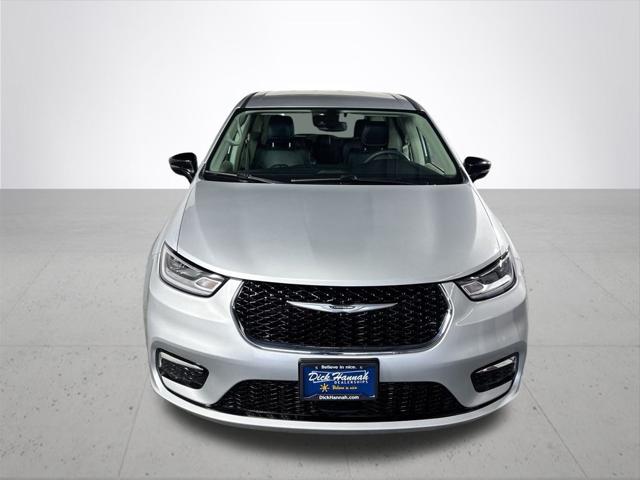 2024 Chrysler Pacifica Touring L 2024 Chrysler Pacifica Touring L