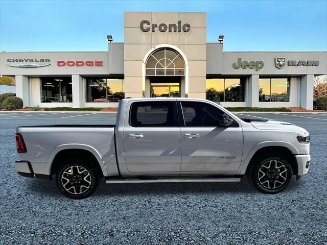 2025 RAM 1500 Laramie Crew Cab 4x4 57 Box
