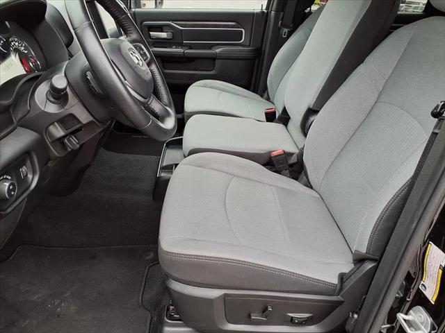 2024 RAM 2500 Big Horn Crew Cab 4x4 64 Box 2024 RAM 2500 Big Horn Crew Cab 4x4 64 Box