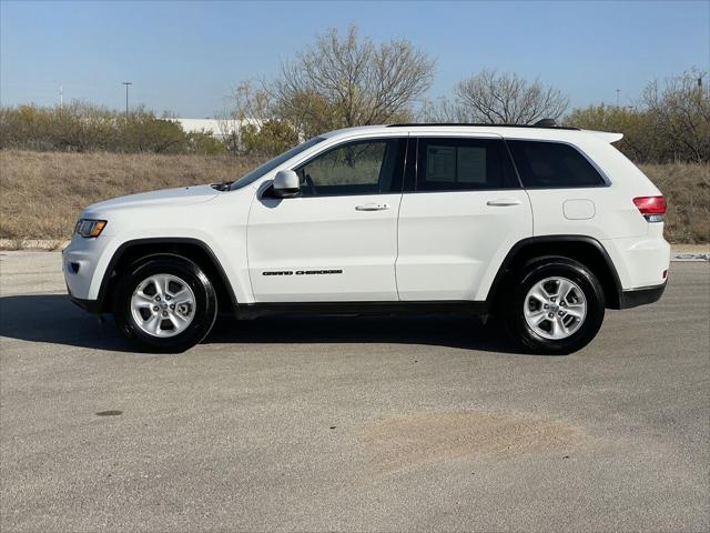 2017 Jeep Grand Cherokee Laredo 4x2