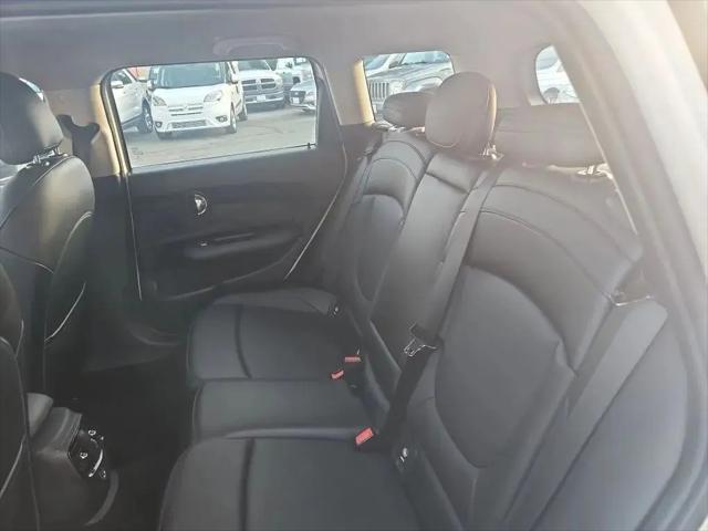 2016 MINI Cooper Clubman Cooper