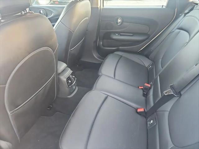 2016 MINI Cooper Clubman Cooper