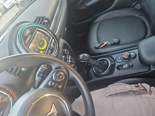 2016 MINI Cooper Clubman Cooper