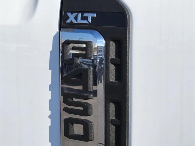 2023 Ford F-450 XLT