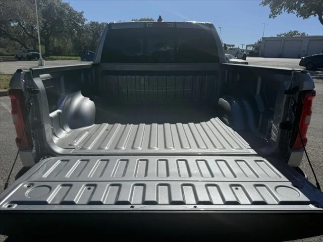 2026 Ram 1500 Lone Star Crew Cab 4x4 5'7" Box