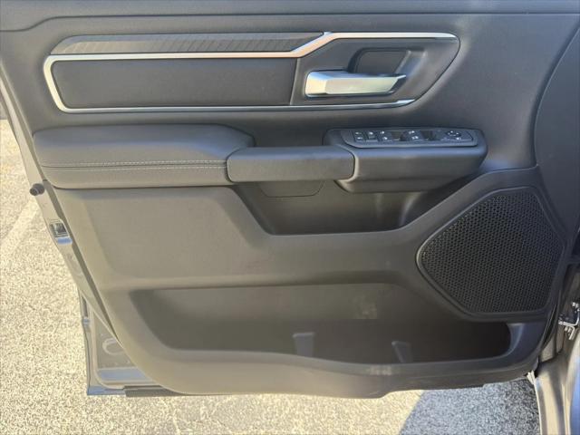 2026 Ram 1500 Lone Star Crew Cab 4x4 5'7" Box